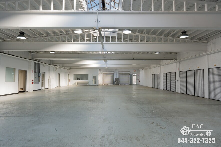 More Photos Of 482 Glenbrook Rd, Stamford Manufacturing For Lease