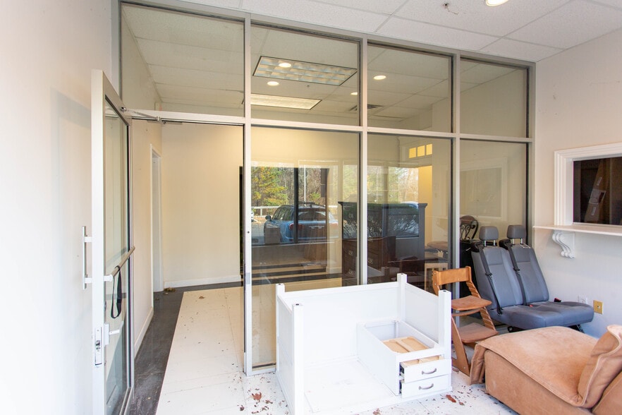 More Photos Of 749 Hope Rd, Eatontown Light Distribution For Lease