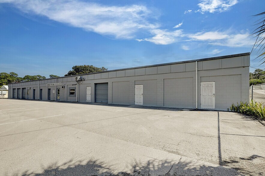 More Photos Of 1166 Angle Rd, Fort Pierce Self Storage For Sale