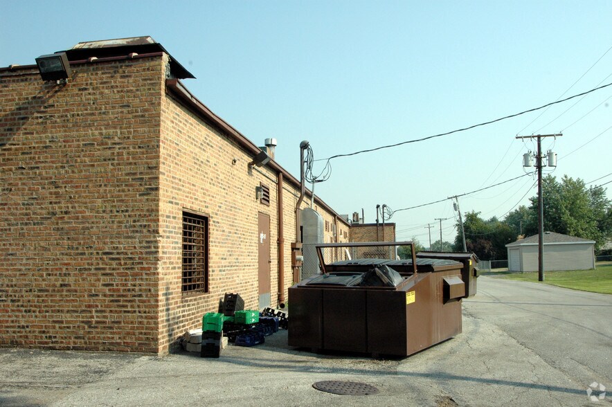 More Photos Of 6823-6837 Grand Ave, Hammond Storefront For Sale