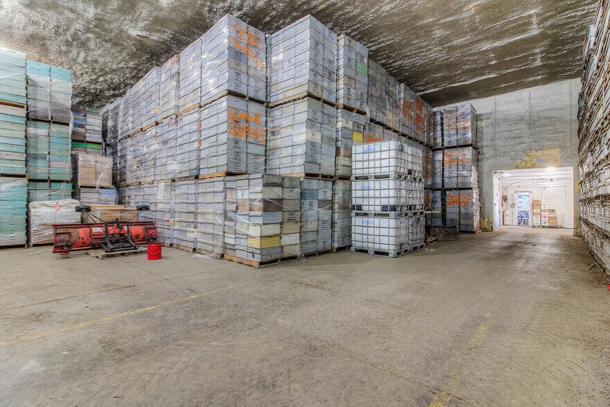 More Photos Of 91 Charlie Ln, Naches Warehouse For Sale