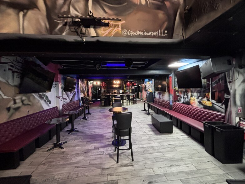 More Photos Of 3819 69th St, Woodside Bar For Lease
