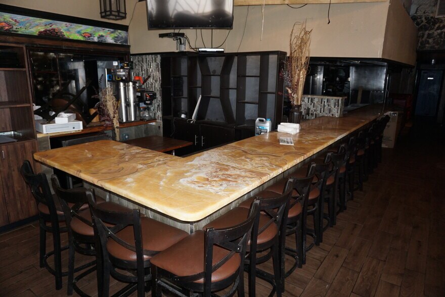 More Photos Of 5800 34th St N, Saint Petersburg Restaurant For Sale