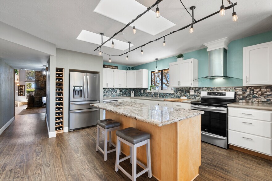 More Photos Of 10580 E Swinging Bridge Ln, Cornville Specialty For Sale
