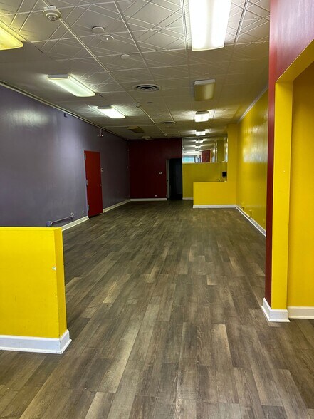 More Photos Of 1906-1910 E 87th St, Chicago Freestanding For Lease