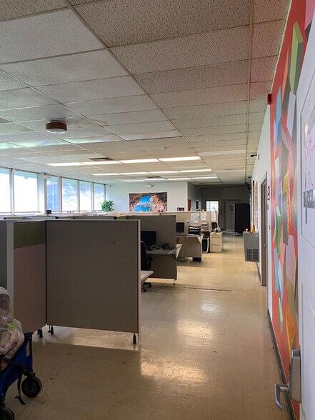 More Photos Of 550 Fillmore Ave, Tonawanda Light Distribution For Lease