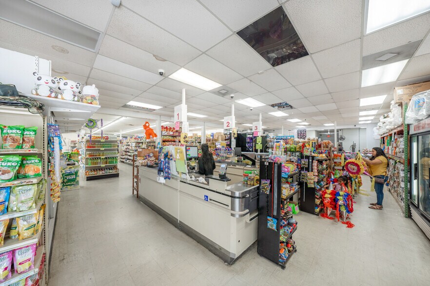 More Photos Of 4701 Hillsborough Rd, Durham General Retail For Sale