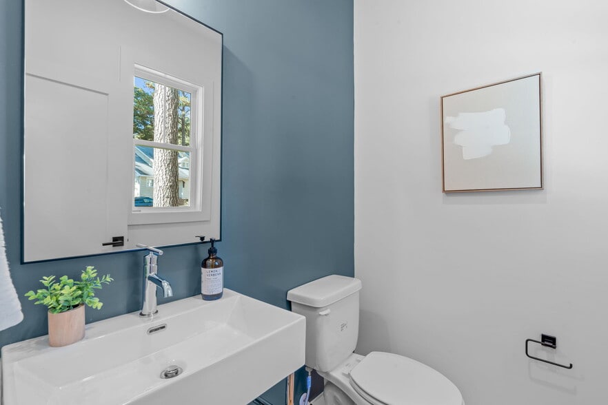 More Photos Of 5061 Lundy Dr, Raleigh Multifamily For Sale