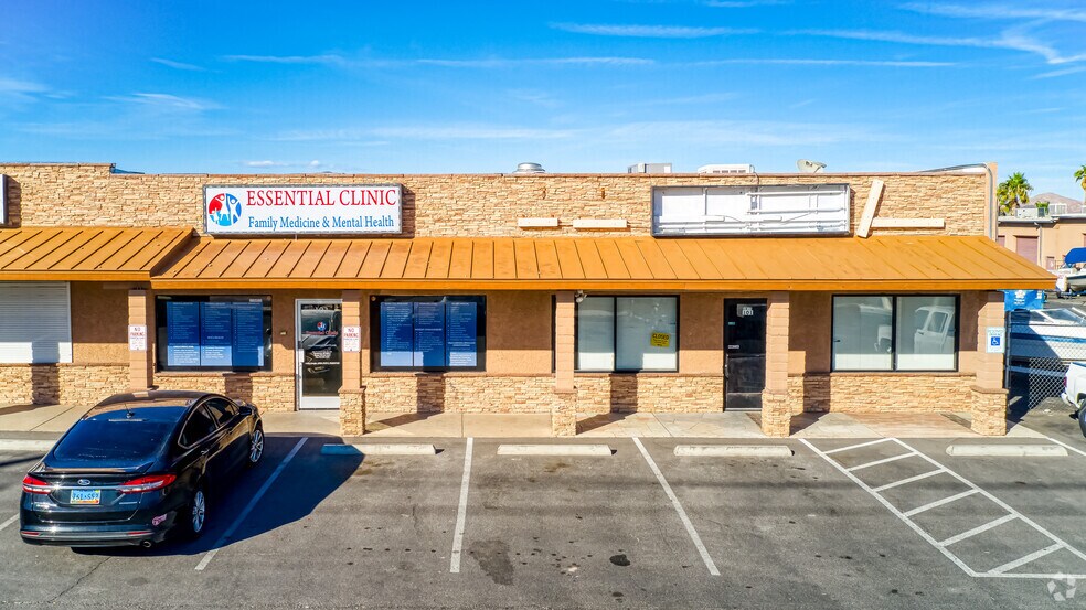 More Photos Of 600 W Sunset Rd, Henderson Auto Repair For Lease