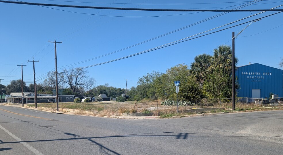 Primary Photo Of 407 Castroville rd, San Antonio Land For Sale