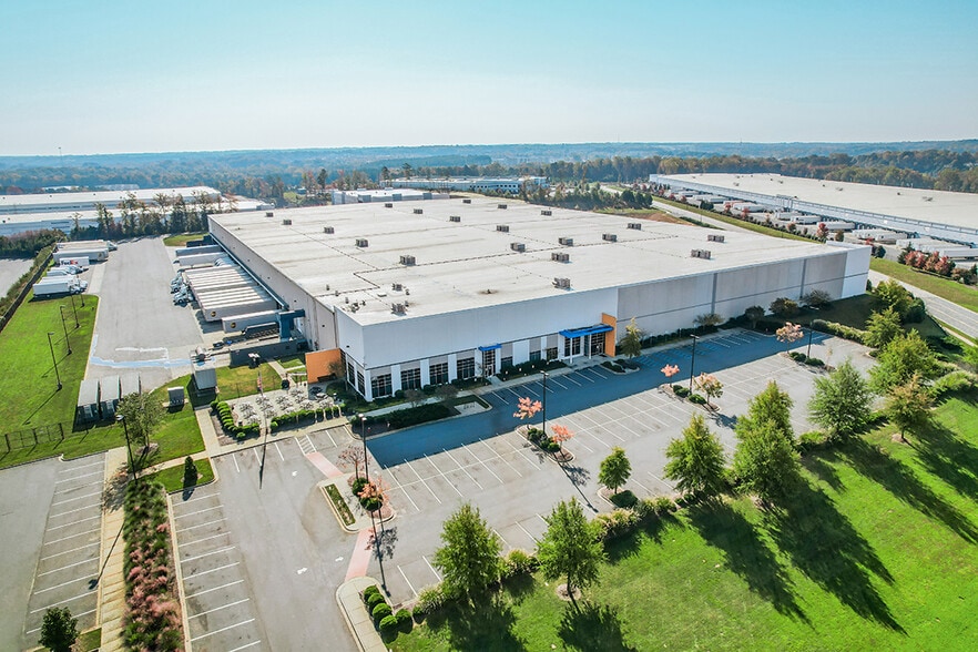 More Photos Of 885 Paragon Way, Rock Hill Warehouse For Lease