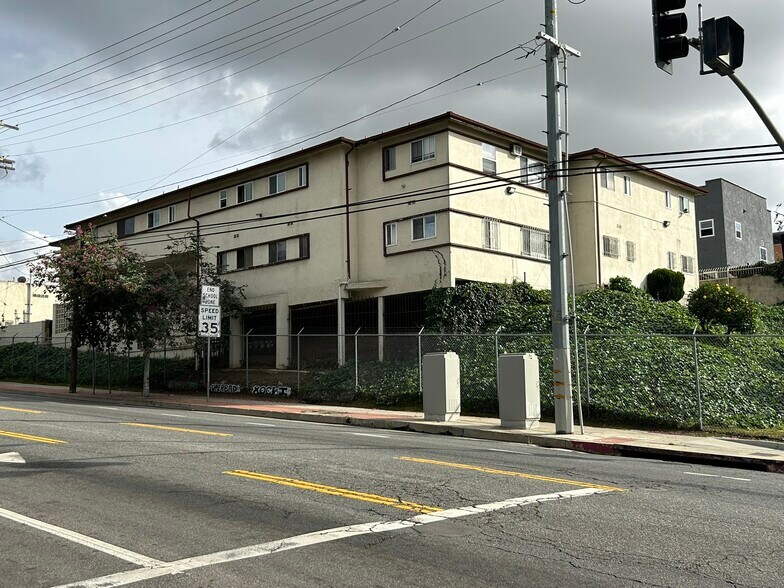 Primary Photo Of 405 S Boyle Ave, Los Angeles Apartments For Sale