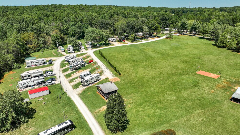 More Photos Of 1105 W Lake Rd, Spout Spring Trailer Camper Park For Sale