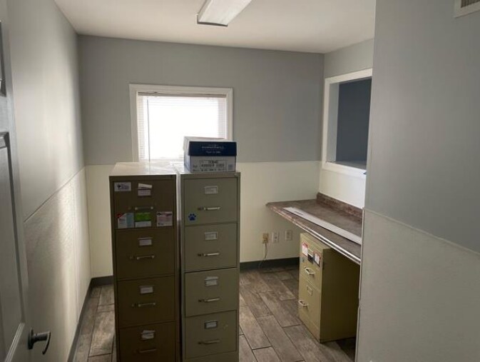 More Photos Of 725 N Wood Ave, Linden Storefront Retail Residential For Lease