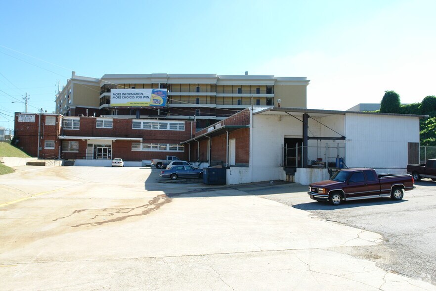 Primary Photo Of 400 Northside Dr NW, Atlanta Showroom For Lease