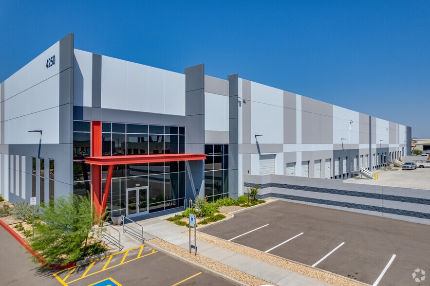 Primary Photo Of 4250 E Superior Ave, Phoenix Warehouse For Lease