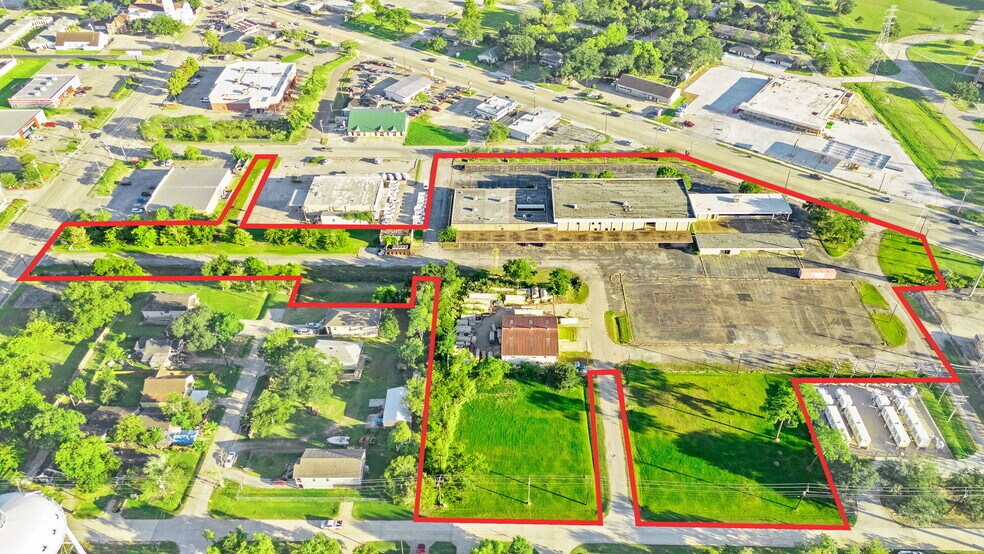 More Photos Of 3817 Venzi St, Dickinson Warehouse For Sale