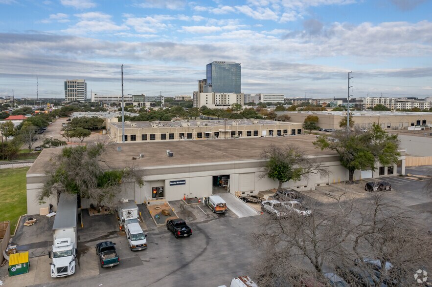 More Photos Of 2400 W Braker Ln, Austin Warehouse For Lease