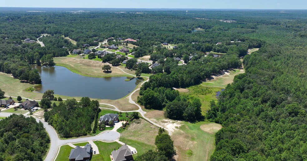 More Photos Of 128 Oakview Club Dr, Macon-Bibb Golf Course Driving Range For Sale