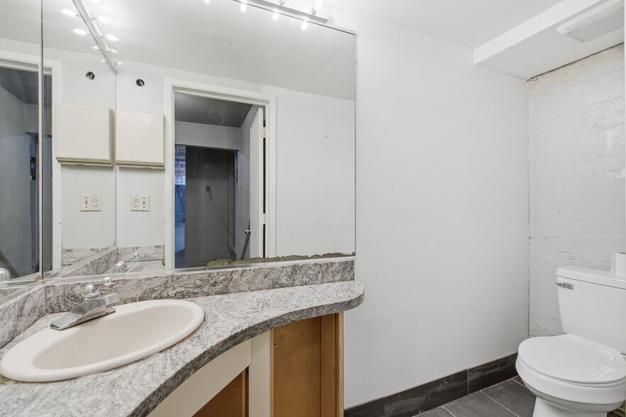 More Photos Of 19 Heron St, San Francisco Warehouse For Lease