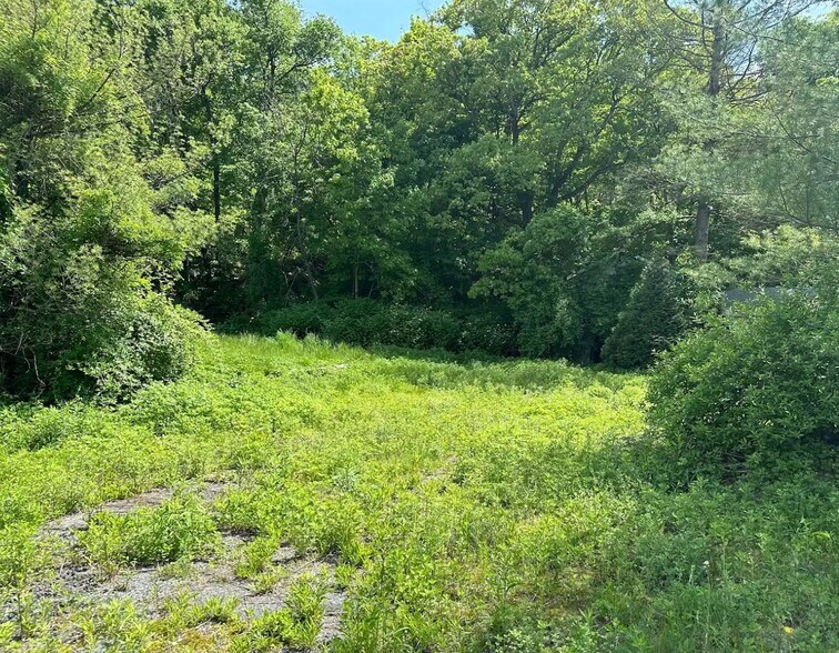 More Photos Of 647 State Route 15 N, Lake Hopatcong Land For Lease