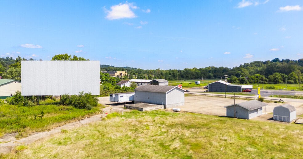 More Photos Of 1025 Gihon Rd, Parkersburg Auto Repair For Sale
