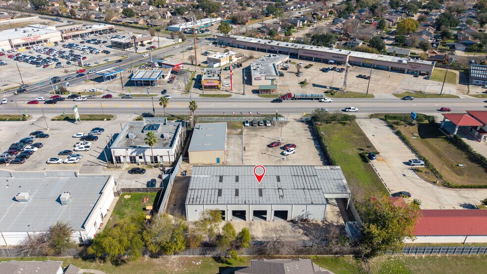 More Photos Of 11239 Veterans Memorial Dr, Houston Auto Repair For Sale