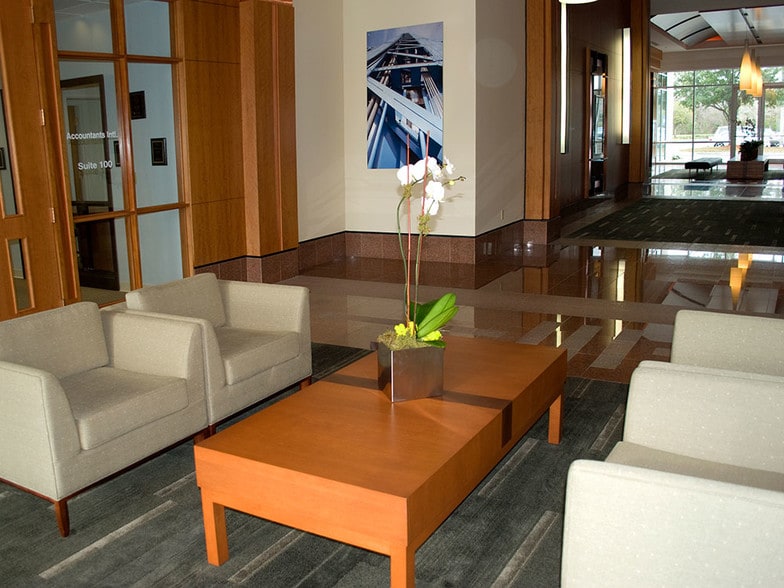 More Photos Of 5220 Belfort Rd, Jacksonville Unknown For Lease