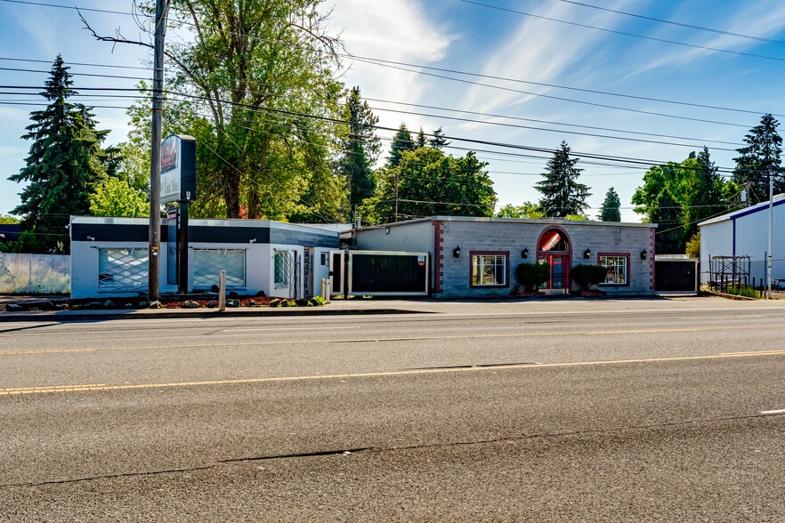 Primary Photo Of 600 Or-99 Hwy, Eugene Freestanding For Sale