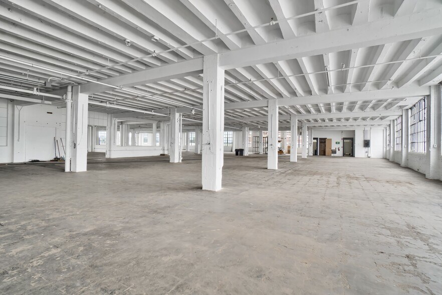 More Photos Of 400 N Lexington St, Pittsburgh Flex For Lease