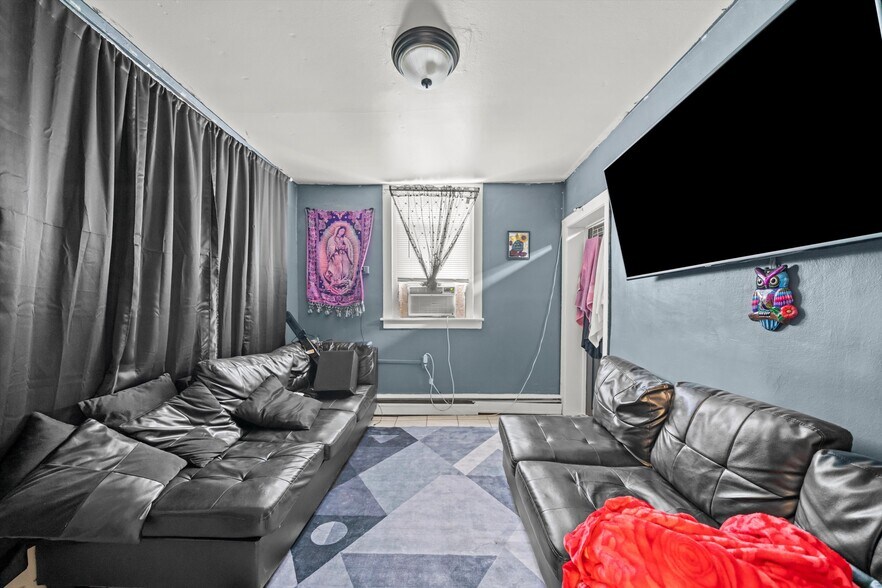 More Photos Of 6058 S Massasoit Ave, Chicago Apartments For Sale