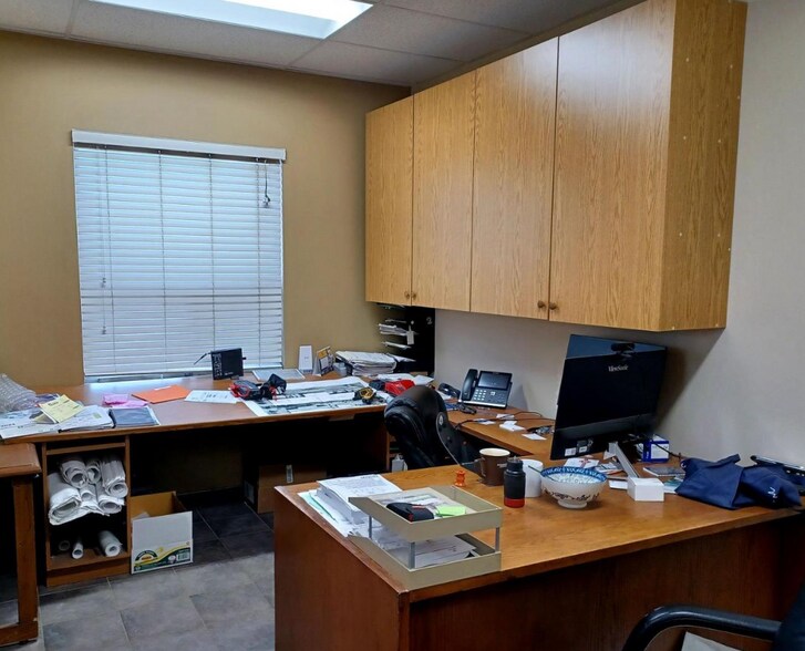 More Photos Of 1466 Lagan Way, Ottawa Light Distribution For Sale