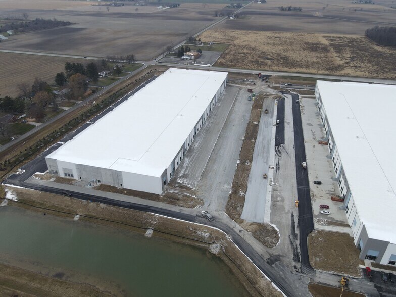 More Photos Of 5433 State Road 267, Lebanon Distribution For Lease