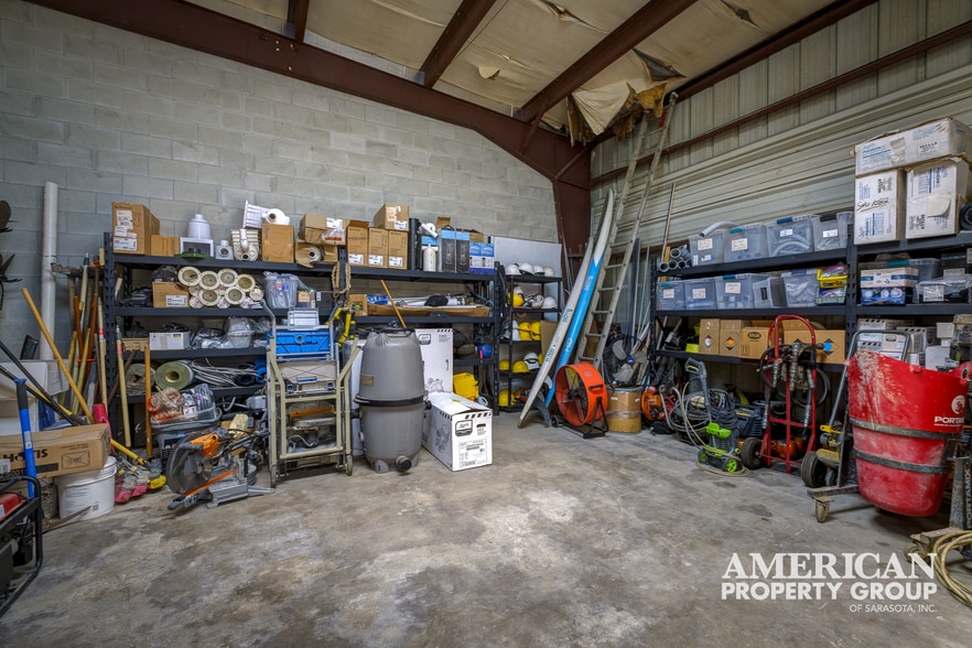 More Photos Of 520 Colonia Ln E, Nokomis Showroom For Sale