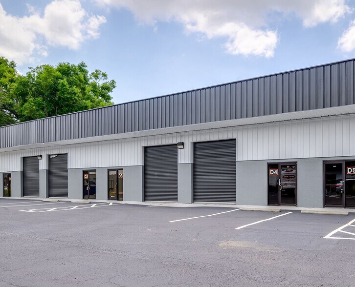 Primary Photo Of 2815 E Henry Ave, Tampa Unknown For Lease