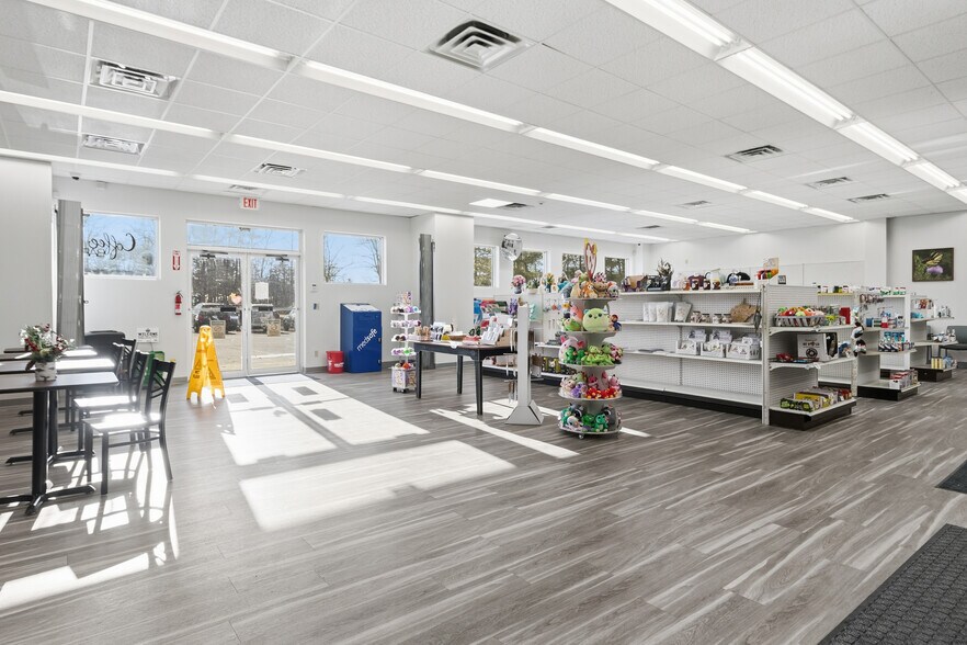 More Photos Of 105 Duncan Rd, Marlinton Office For Sale