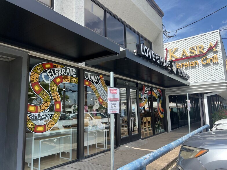 More Photos Of 2516-2520 Times Blvd, Houston Storefront Retail Office For Lease