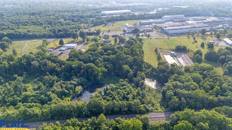 More Photos Of 1974-1984 Warren Ave, Niles Flex For Sale