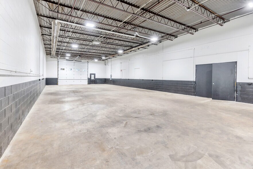 More Photos Of 67 Mainline Dr, Westfield Manufacturing For Lease