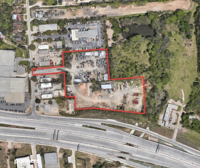 More Photos Of 517 Thompson Ln, Austin Land For Lease