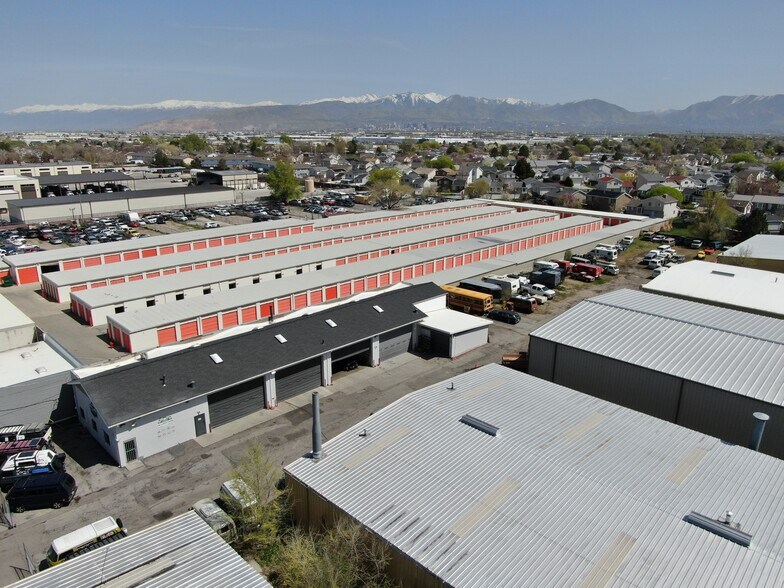More Photos Of 2965 S 3600 W, Salt Lake City Service For Sale