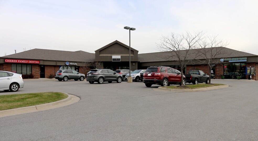 More Photos Of 6811-6831 S 167th St, Omaha Storefront Retail Office For Lease