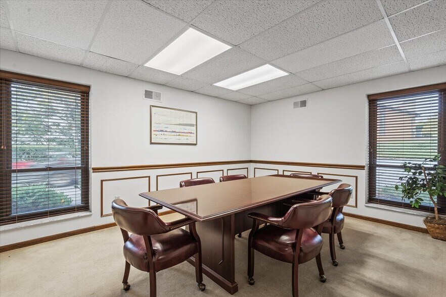 More Photos Of 200 McKnight Park Dr, Pittsburgh Office For Sale