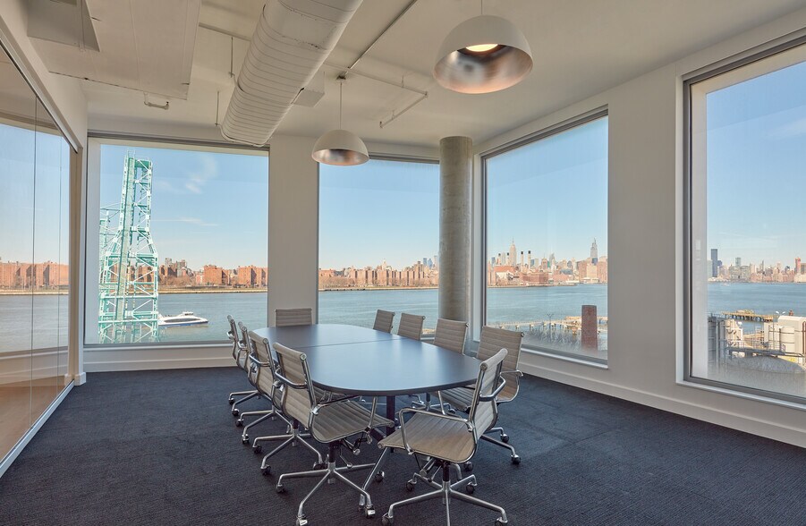 More Photos Of 10 Grand St, Brooklyn Office For Lease