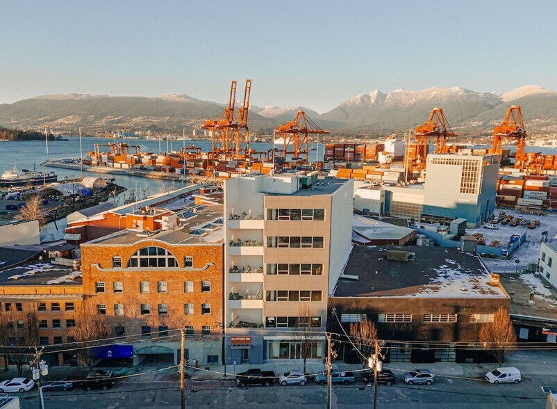 More Photos Of 355 Railway St, Vancouver Flex For Sale