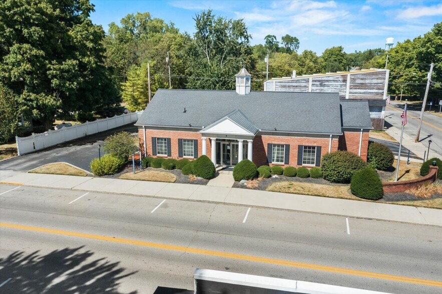 More Photos Of 8 W Maple St, North Lewisburg Storefront Retail Office For Lease