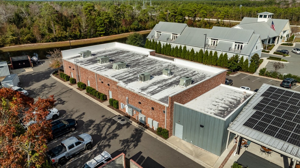 More Photos Of 155 Porters Neck Rd, Wilmington General Retail For Lease