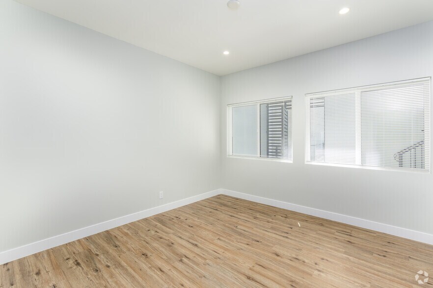 More Photos Of 4220 E Los Angeles Ave, Simi Valley Loft Creative Space For Lease