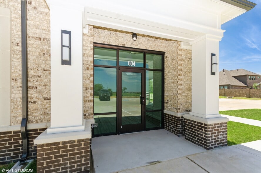 More Photos Of 2120 Prairie Drive, Prosper Medical For Sale