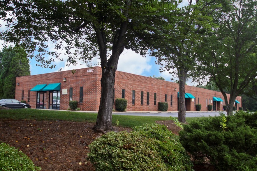 More Photos Of 4111 Rose Lake Dr, Charlotte Light Distribution For Lease